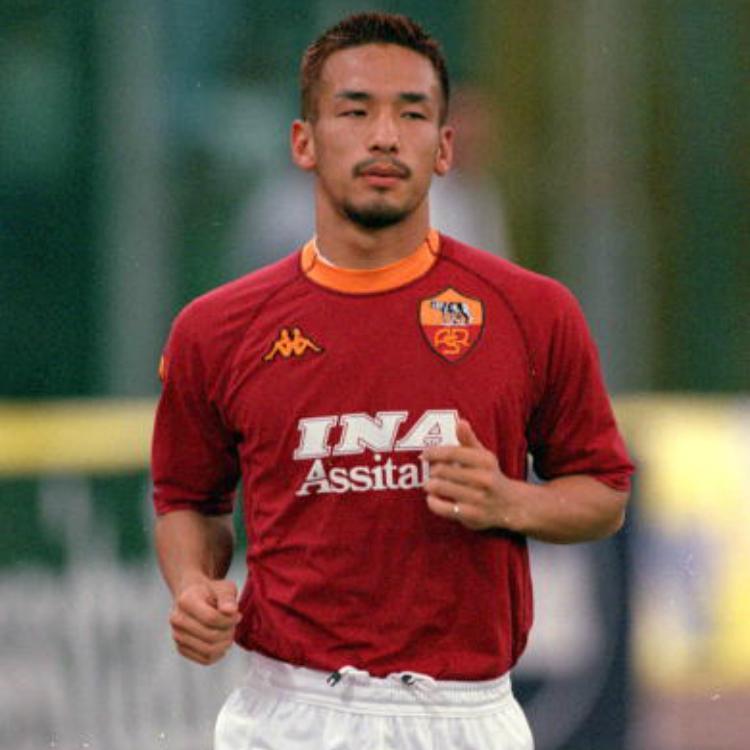 Hidetoshi Nakata saat membela AS Roma. Copyright: Indosport