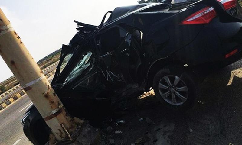 Kecelakaan mobil yang menewaskan Shahlyla Ahmadzai Baloch. Copyright: dawn.com