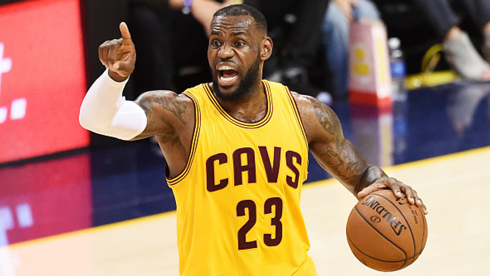 Analisis Permainan Stephen Curry: Lebih dari Sekadar Tembakan Tiga Angka